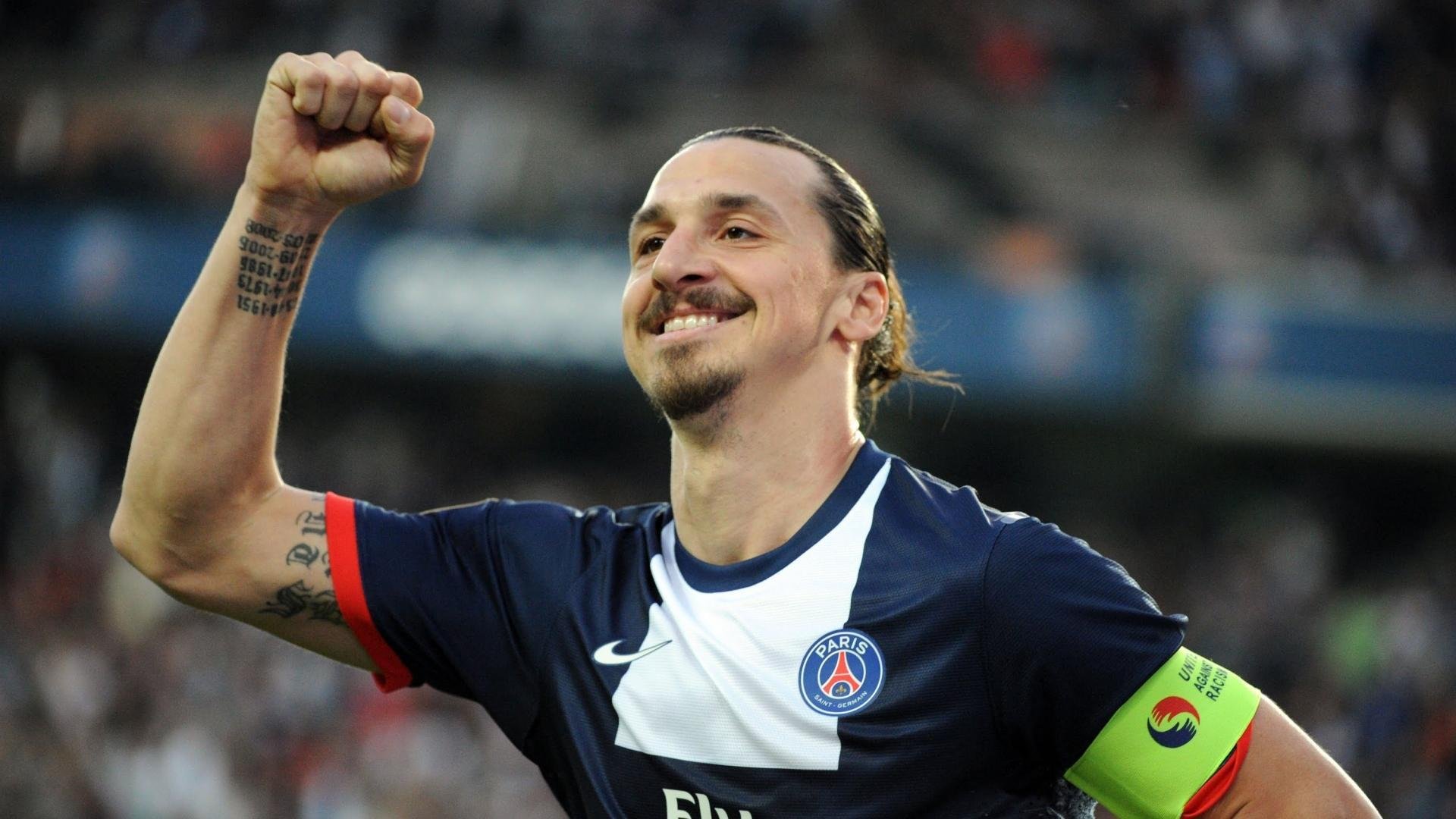 “球迷专属：你支持的球队最精彩瞬间投票”，球迷群体